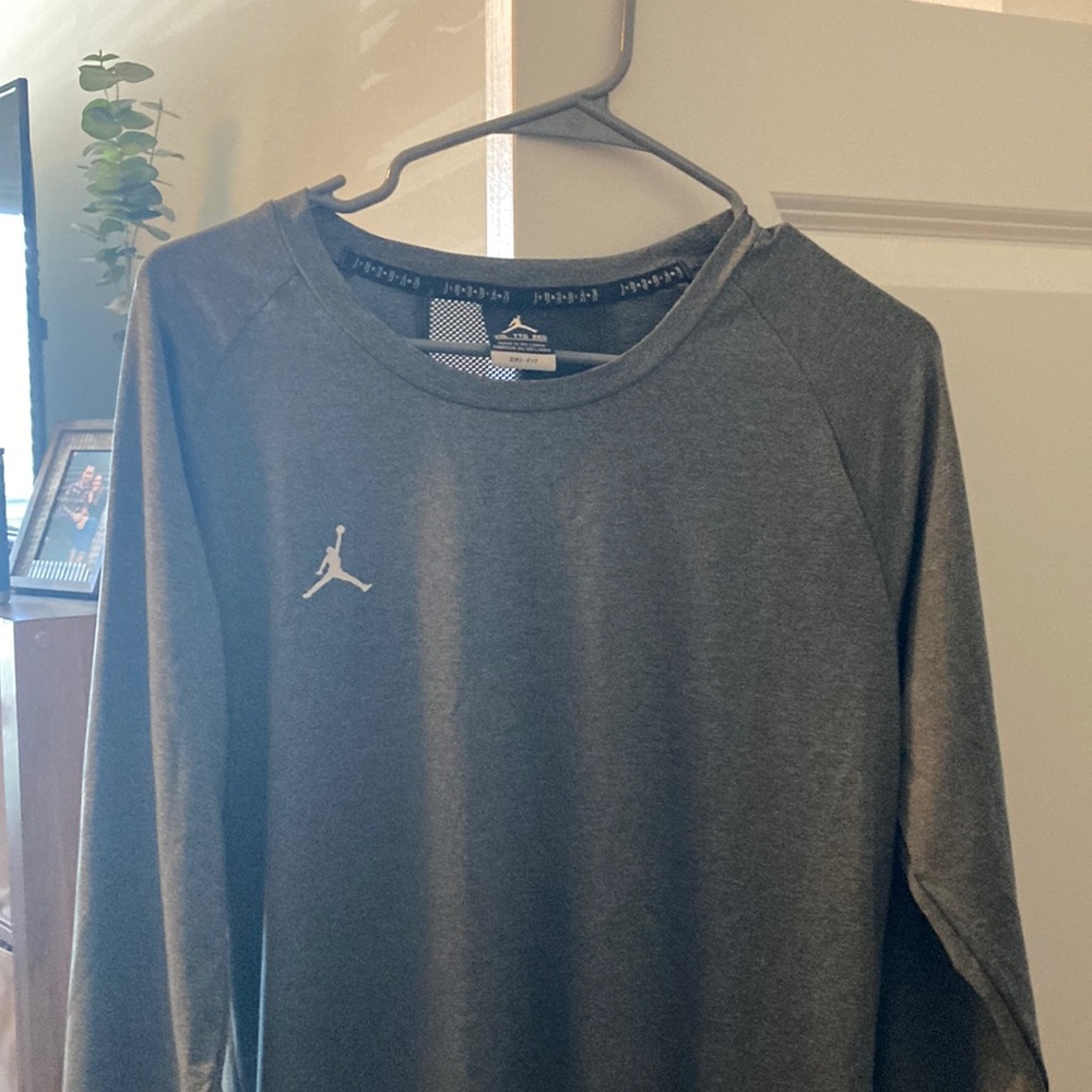 XXL Jordan dri fit long sleeve